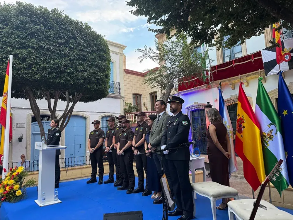Níjar rinde homenaje a su Policía Local en el día de los Ángeles Custodios
