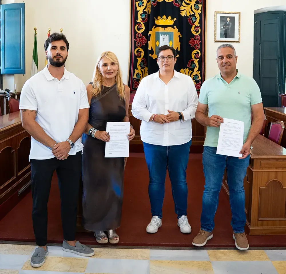 Un convenio abarata un 50% el precio del parking a los usuarios de lanzaderas a Mónsul, Genoveses, Barronal, Media Luna y Carbón