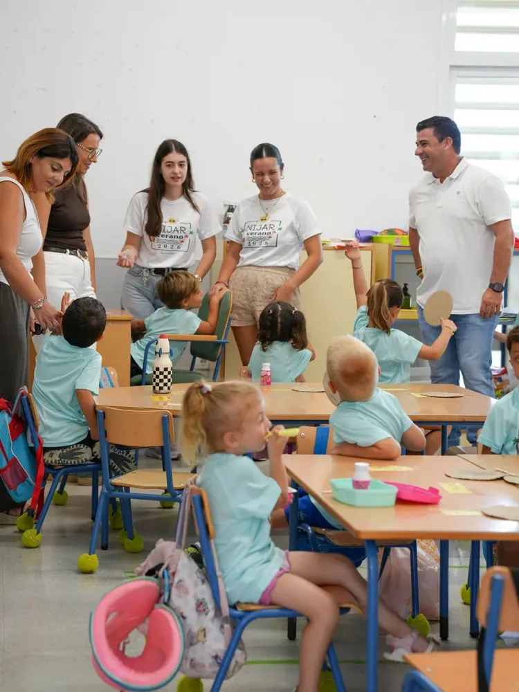 Más de 300 niños y niñas disfrutan en las 'escuelas de verano' gratuitas de Níjar