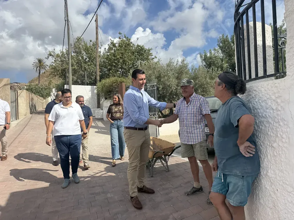Recta final de las obras de embellecimiento del Caño Capitán, uno de los enclaves del casco histórico de la Villa de Níjar