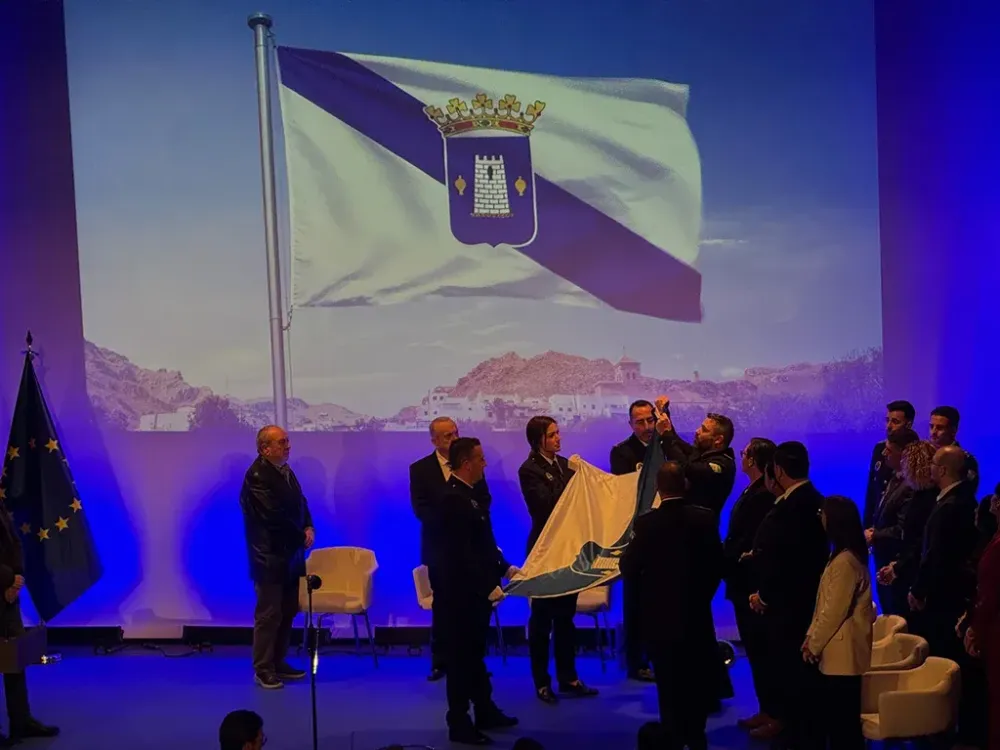 El BOJA publica la inscripción oficial de la bandera y el himno de Níjar