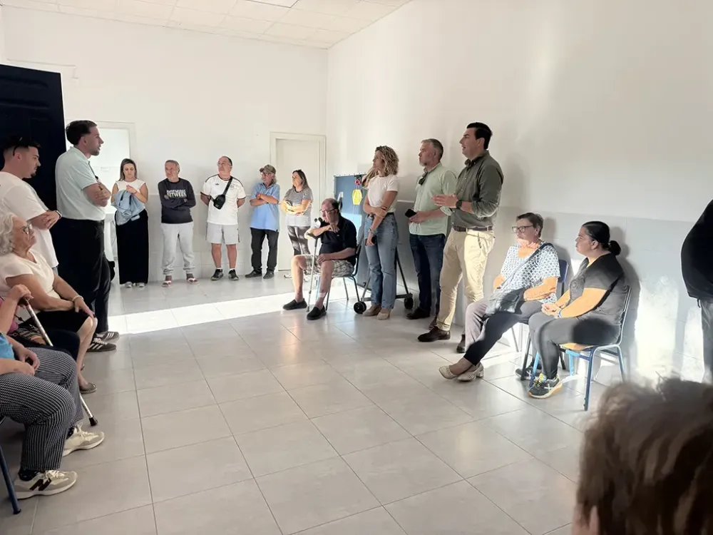 Contacto directo con los vecinos de El Pozo de los Frailes para atender sus demandas y planificar actuaciones de mejora