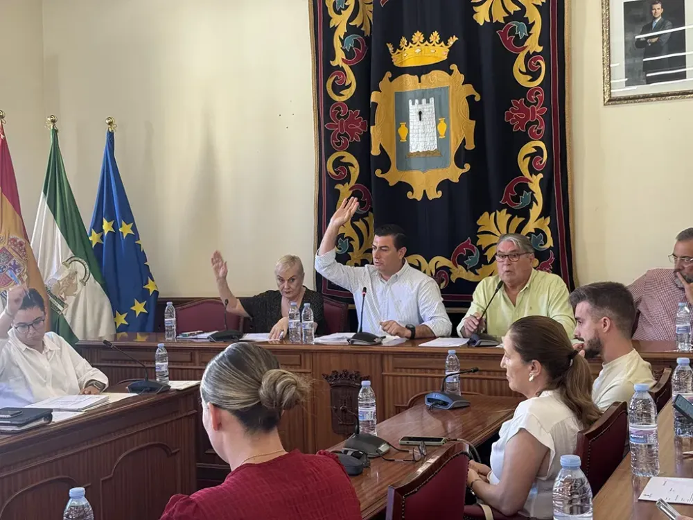 El Ayuntamiento de Níjar respalda una nueva infraestructura para llevar agua desalada al campo y reforzar el abastecimiento urbano