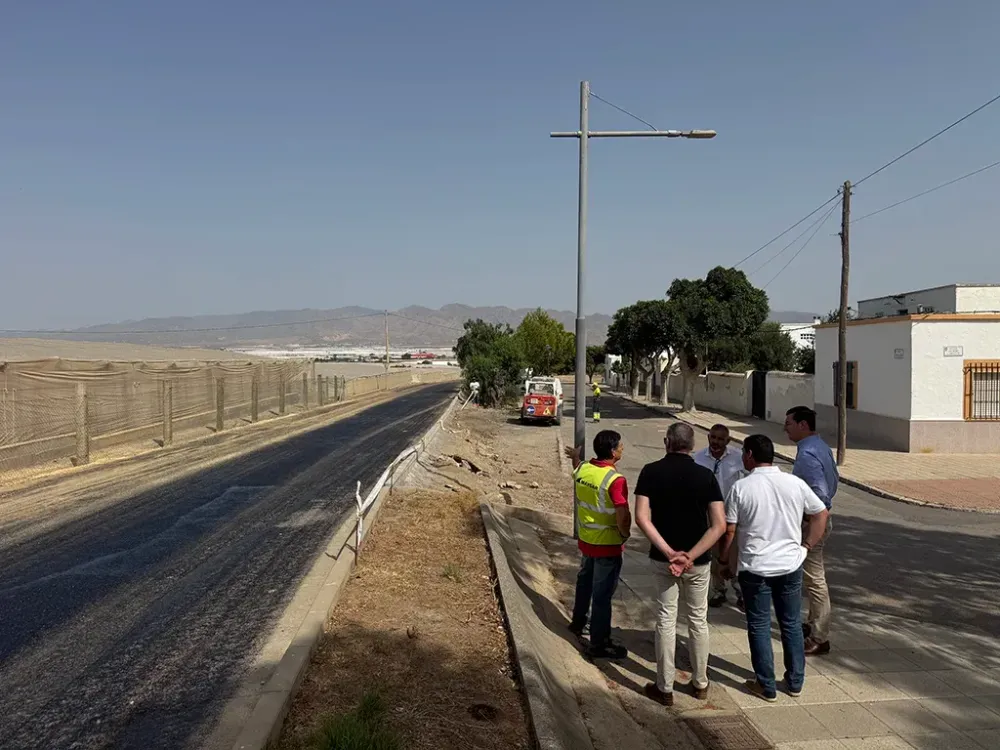 Obras en Pueblo Blanco para mejorar los caminos rurales de El Rodón y El Motorcillo