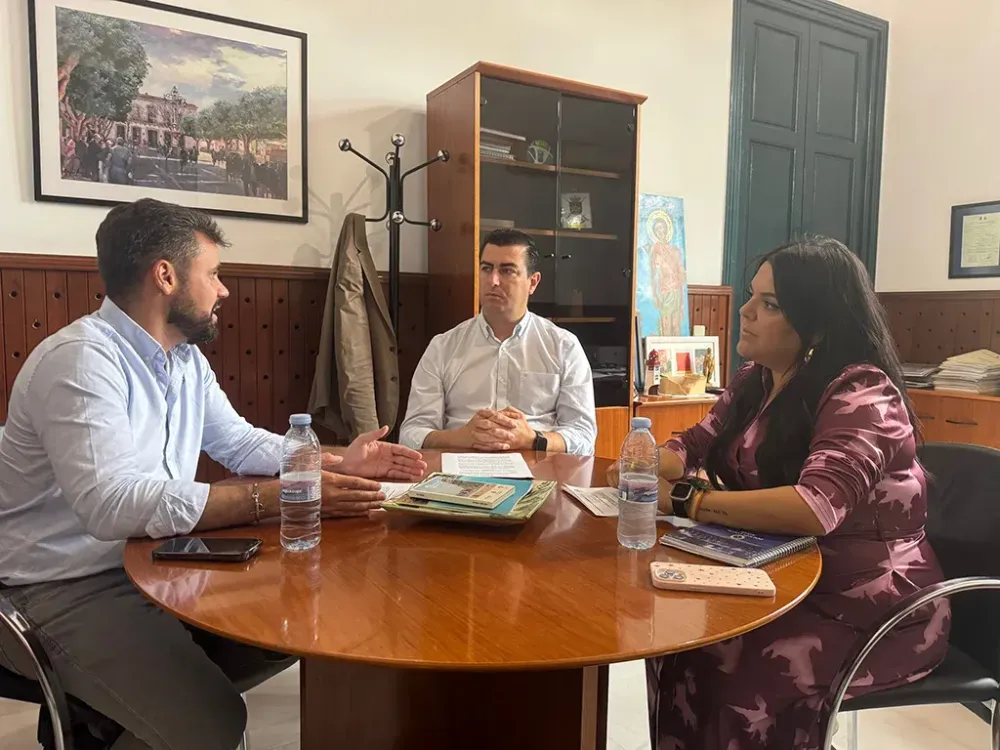 Níjar traslada al Parlamento andaluz su preocupación por las 'narcolanchas'