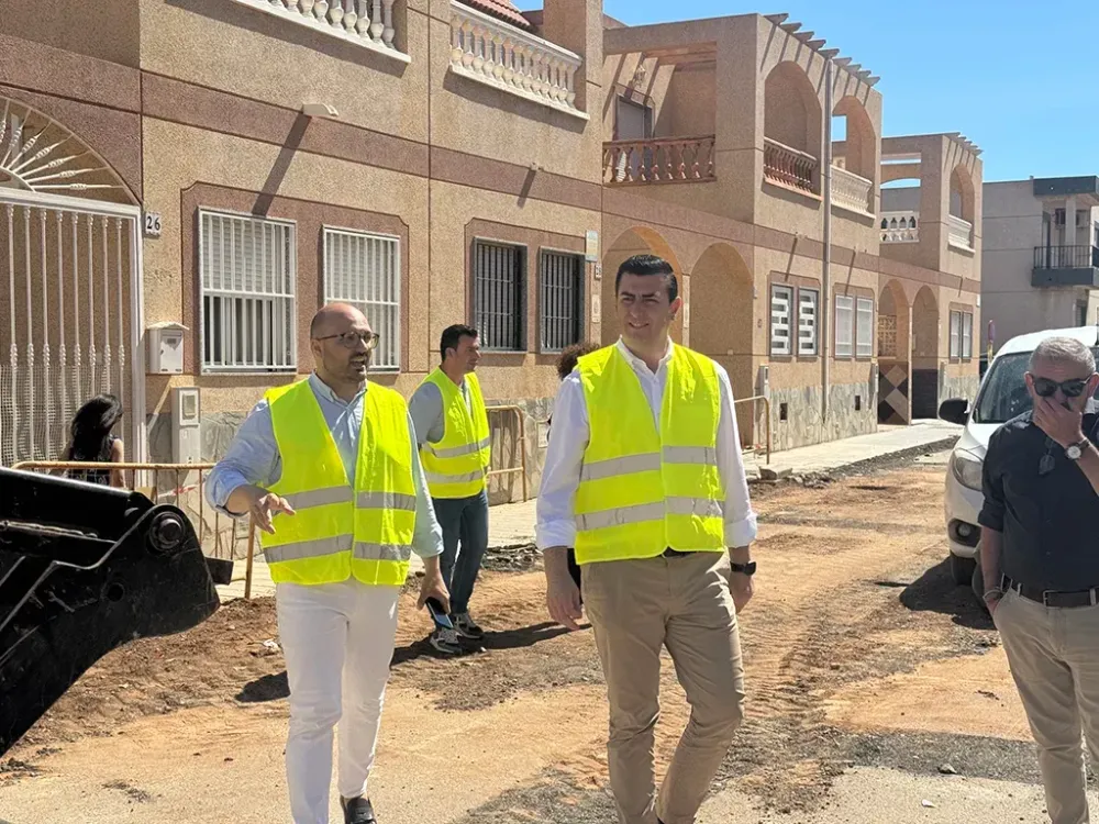 Avanza la obra de rehabilitación integral de la calle Nueva de Ruescas