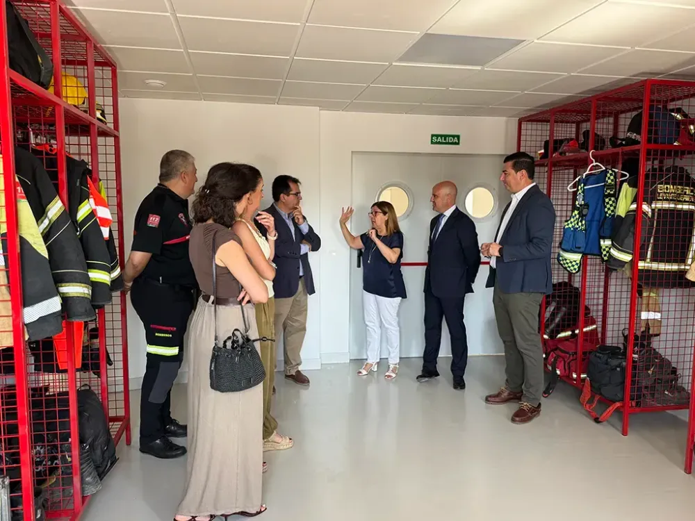 Níjar cumple una reivindicación histórica con la inauguración de su parque de bomberos