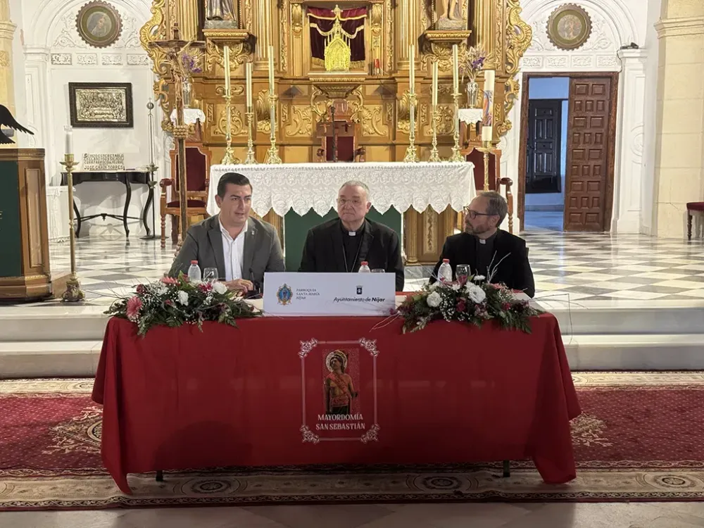 Acuerdo entre Ayuntamiento y Obispado de Almería para abordar la obra de rehabilitación de la iglesia de la Anunciación de Níjar