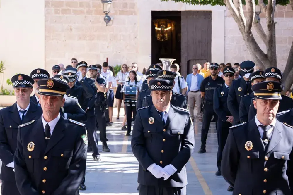 La Policía Local de Níjar ha celebrado el día de sus patronos, Los Santos Ángeles Custodios.