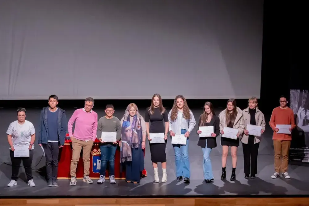 Termina el simposium Juan Goytisolo y Campos de Níjar con la entrega de premios a jóvenes creadores literarios de Níjar