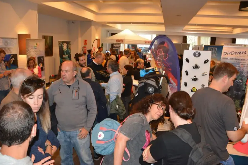 El Ayuntamiento promociona el submarinismo en Níjar