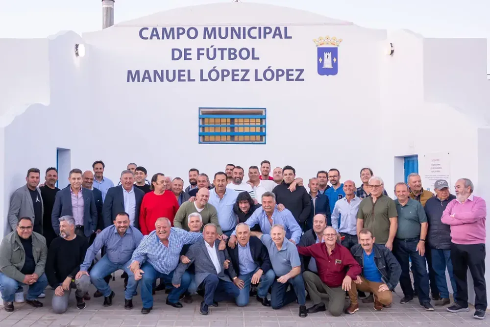 Esperanza Pérez inaugura el nuevo Manuel López López de San Isidro