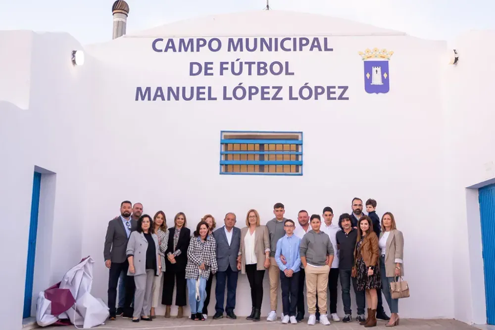 Esperanza Pérez inaugura el nuevo Manuel López López de San Isidro
