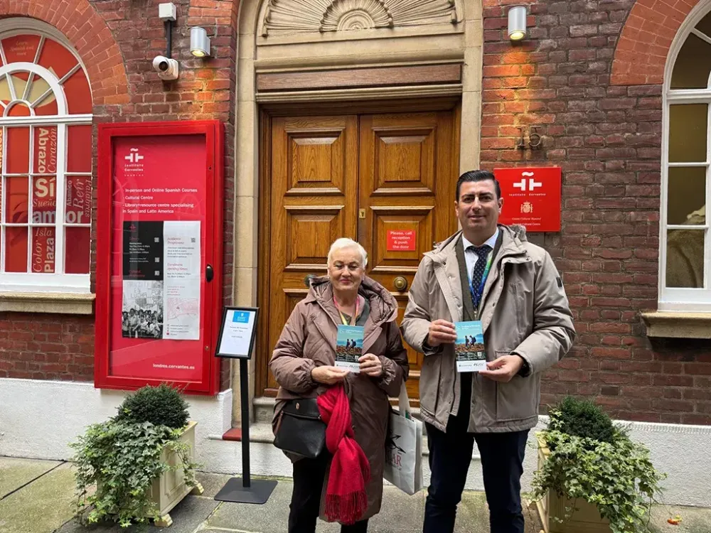Níjar se promociona en el Instituto Cervantes de Londres en busca del turista británico enamorado de España