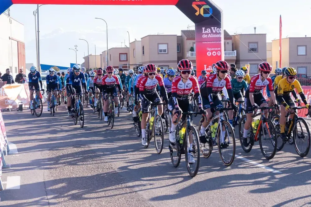 La ciclista italiana Arianna Fidanza (Ceratizit WNT) se impone en la Women Cycling Pro Costa de Almería
