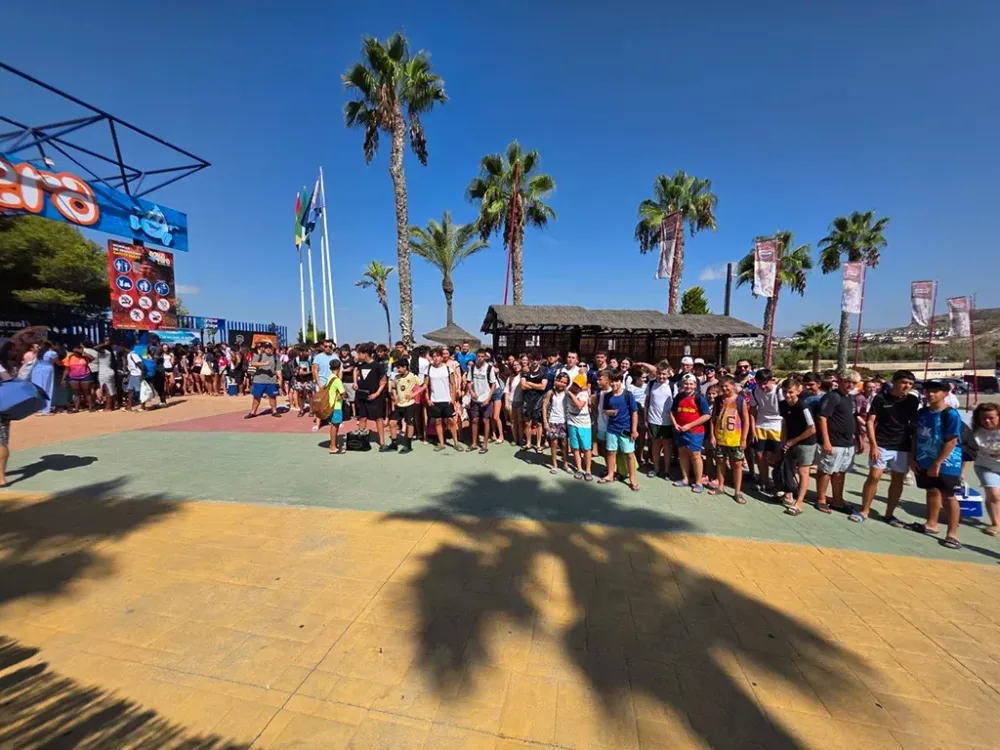 Jóvenes de Níjar participan en un día de convivencia e inclusión