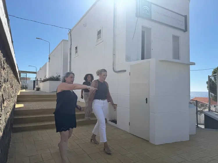 Níjar pone a punto todos sus colegios antes del nuevo curso