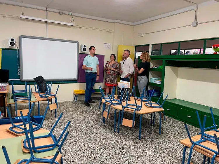 El Ayuntamiento de Níjar pone a punto todos los colegios y guarderías del municipio