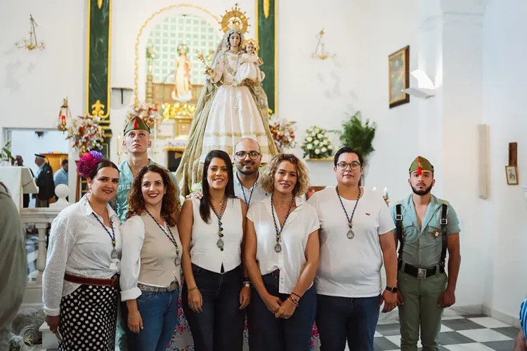 Los nijareños se vuelcan con la subida a Huebro de la Virgen del Rosario