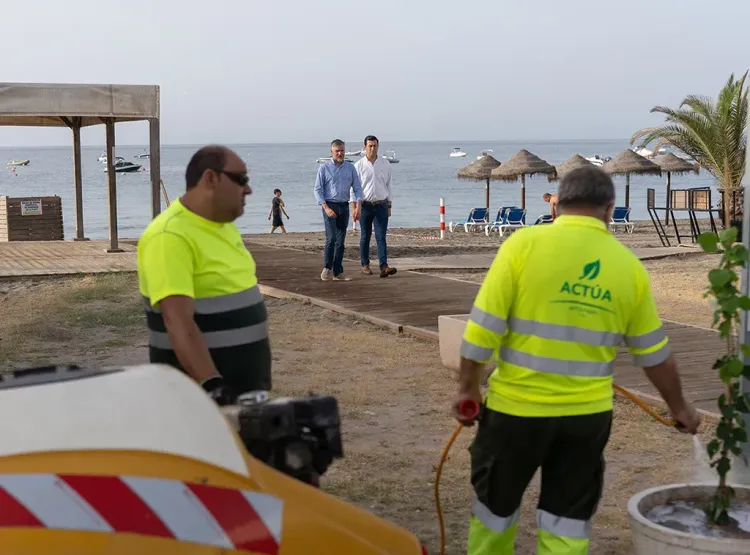 El Ayuntamiento de Níjar pone en marcha un ‘plan renove’ en los núcleos costeros con actuaciones de mejora y embellecimiento