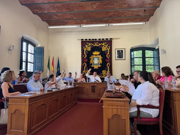 El Ayuntamiento de Níjar se opone al ‘tasazo’ de la recogida de basura impuesto por el gobierno socialista de Pedro Sánchez