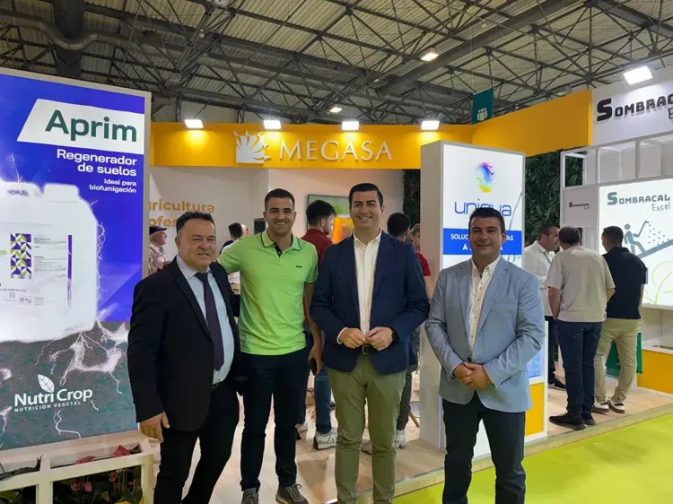 Garrido respalda a las empresas nijareñas en la Infoagro Exhibition