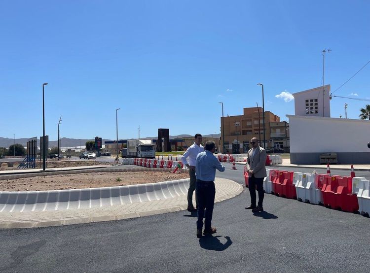 Mejora del tráfico y de la movilidad en San Isidro con un nuevo vial y una nueva rotonda