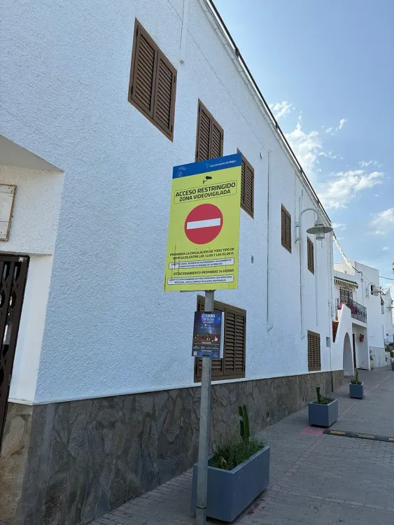 Videovigilancia para controlar las peatonalizaciones estivales en Agua Amarga y Las Negras
