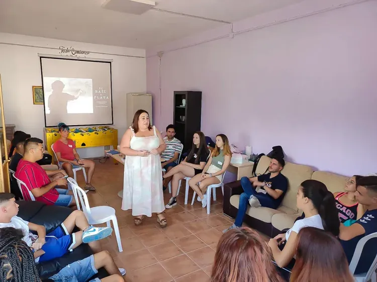 Níjar acoge actividades gratuitas para adolescentes y personas mayores dentro del marco de la I Residencia becada La Jacaranda