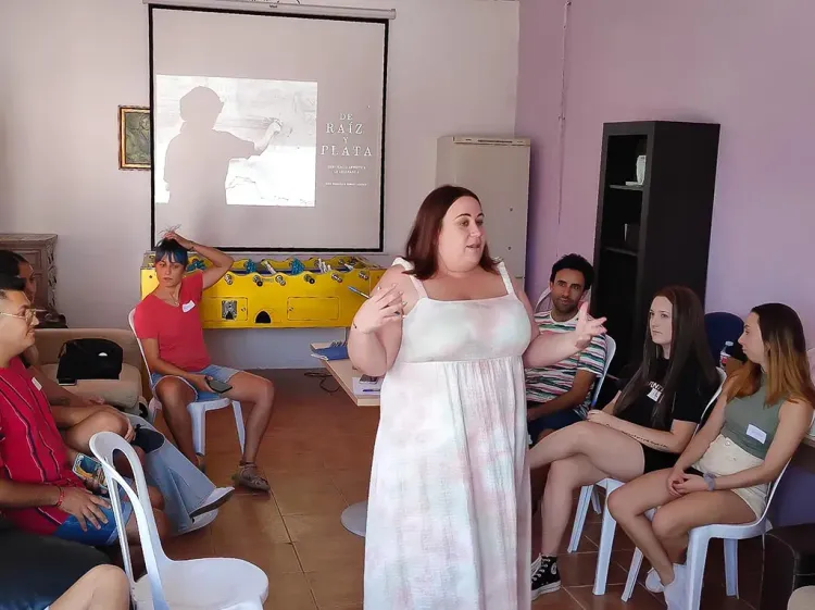 Níjar acoge actividades gratuitas para adolescentes y personas mayores dentro del marco de la I Residencia becada La Jacaranda
