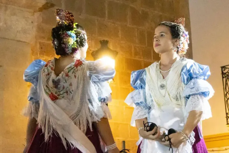 La Villa de Níjar acoge un encuentro de folclore entre Las Refajonas y la academia de baile María Jesús de Carboneras