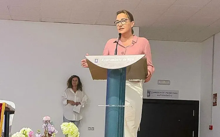 Más de 200 personas asisten a la I Jornada de Concienciación sobre el TEA en Níjar