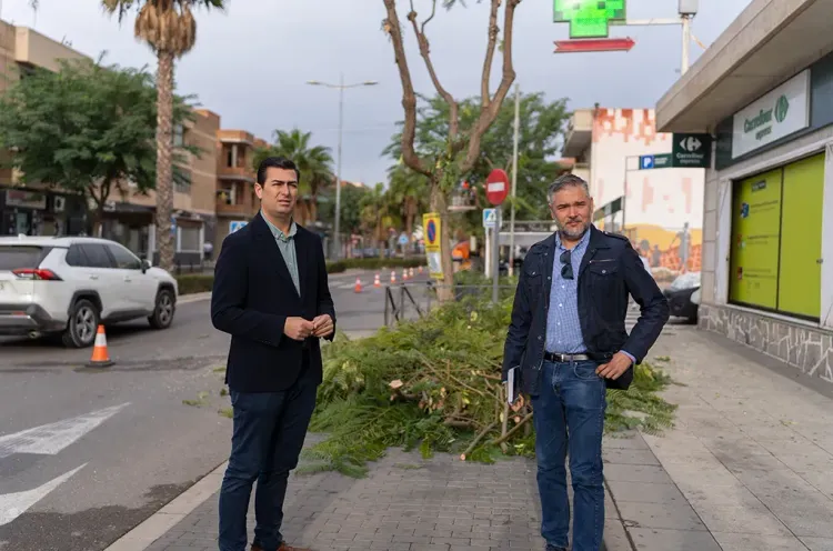 Níjar dispondrá de más personal y más medios para la limpieza, poda y mantenimiento de zonas verdes del municipio