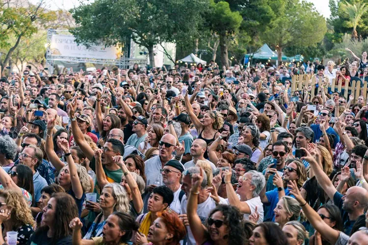 El festival Otoño y Sal de Rodalquilar bate su propia marca y agota las entradas tres meses antes de su celebración