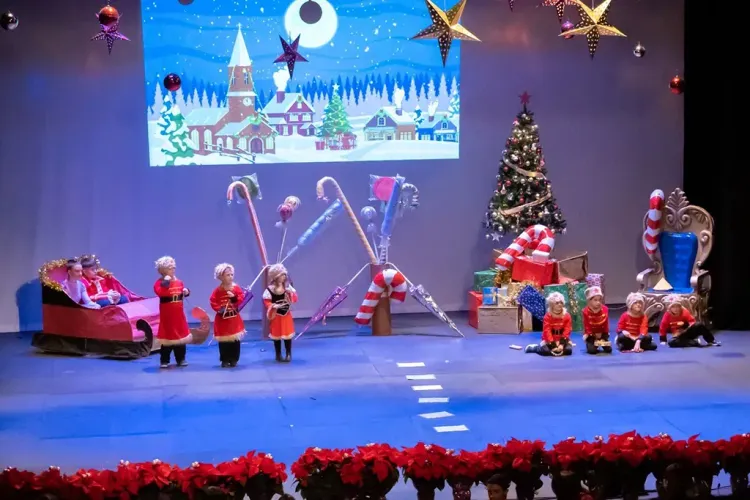 El Cascanueces de la Escuela Municipal de Música y Danza inicia las fiestas navideñas en Níjar
