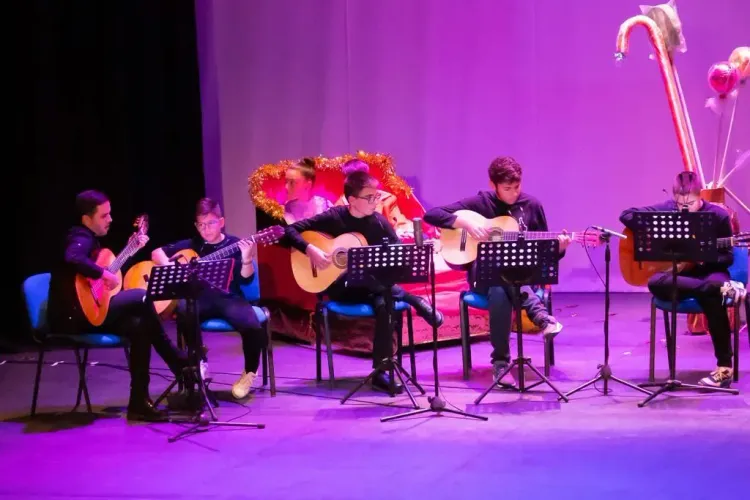 El Cascanueces de la Escuela Municipal de Música y Danza inicia las fiestas navideñas en Níjar