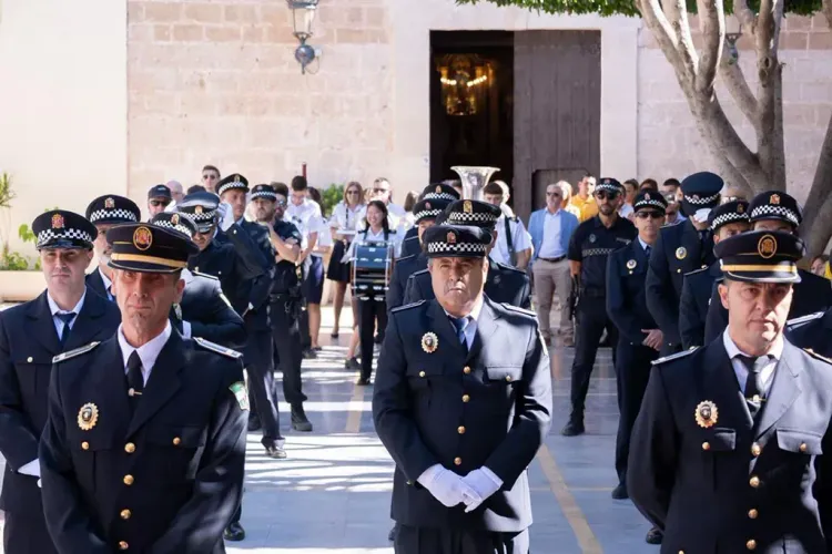 La Policía Local de Níjar ha celebrado el día de sus patronos, Los Santos Ángeles Custodios.