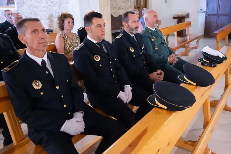 La Policía Local de Níjar ha celebrado el día de sus patronos, Los Santos Ángeles Custodios.