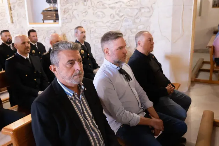 La Policía Local de Níjar ha celebrado el día de sus patronos, Los Santos Ángeles Custodios.