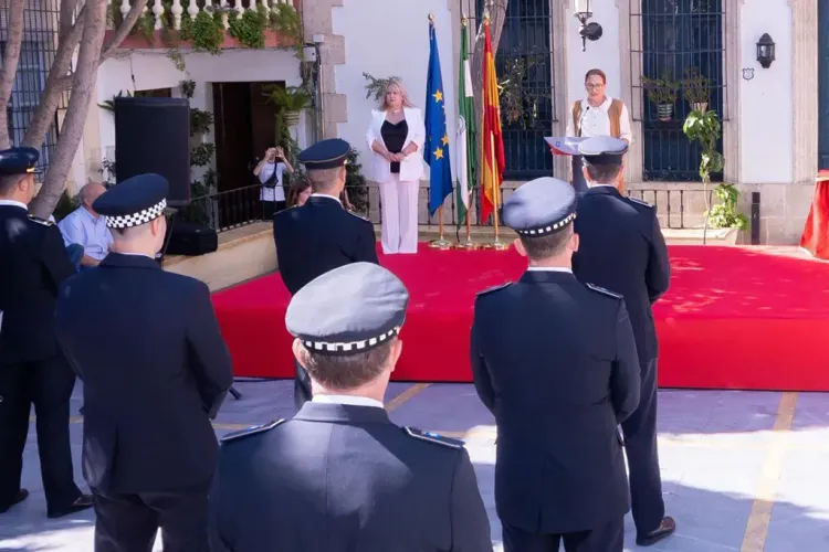 La Policía Local de Níjar ha celebrado el día de sus patronos, Los Santos Ángeles Custodios.