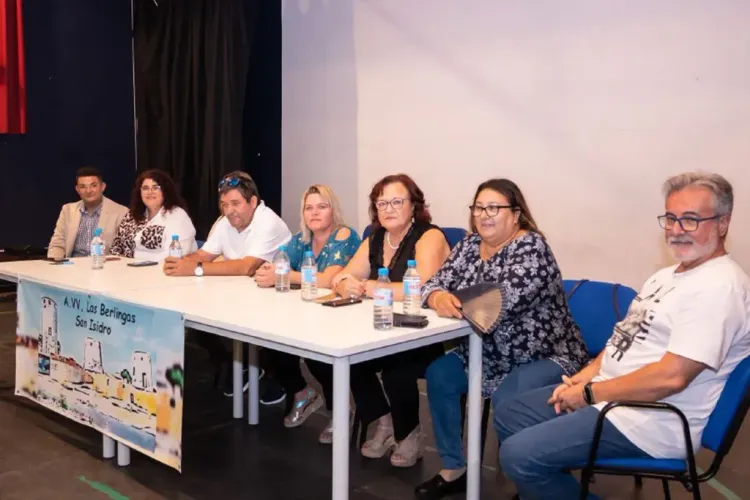 La Asociación vecinal Las Berlingas de San Isidro celebra su primer aniversario