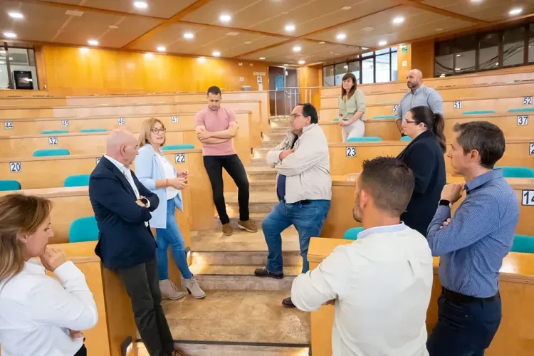Encuentro entre la alcaldesa de Níjar y la directiva de CASI