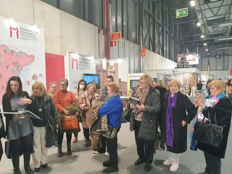 Las mujeres de La Isleta del Moro le dan sabor nijareño a Fitur con su libro “Condimenta que alimenta»