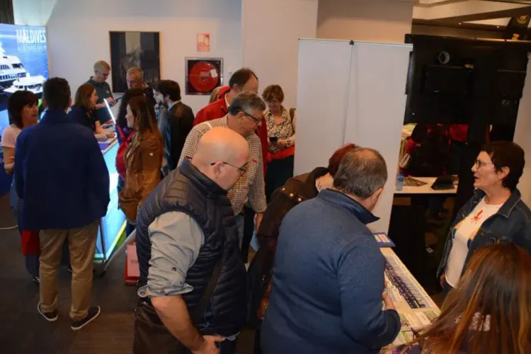 El Ayuntamiento promociona el submarinismo en Níjar