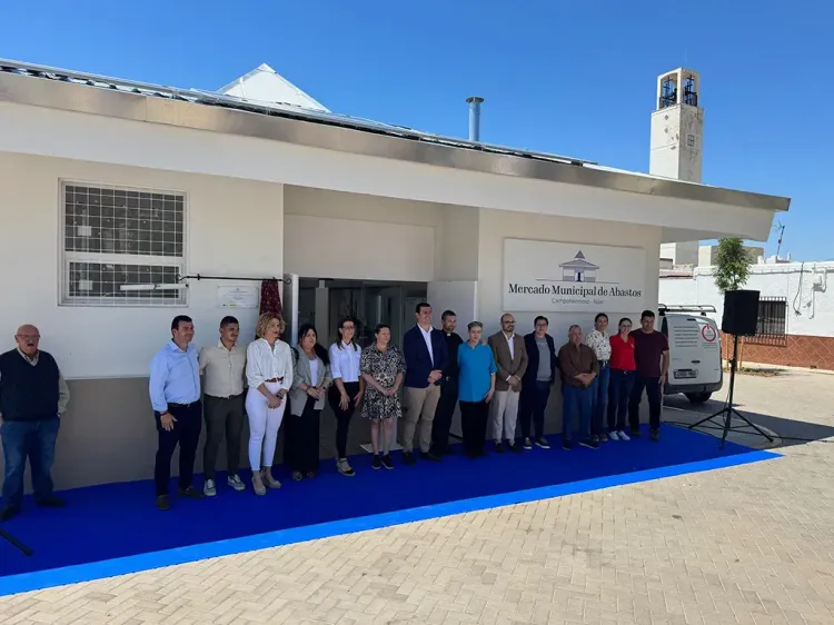 Campohermoso estrena mercado y entorno completamente renovado