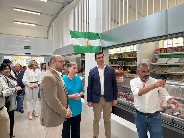 Campohermoso estrena mercado y entorno completamente renovado