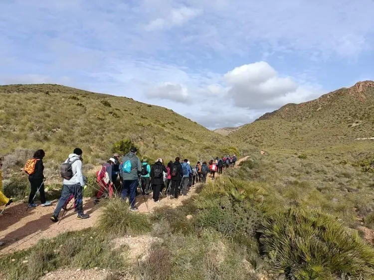 La marcha nórdica llega a Níjar para quedarse