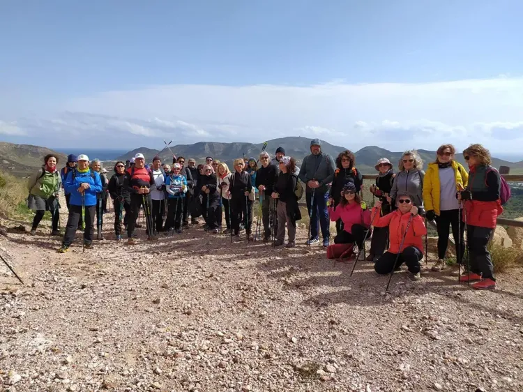 La marcha nórdica llega a Níjar para quedarse