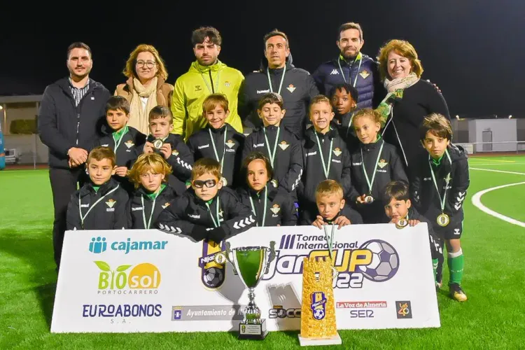 Entrega de trofeos de Níjar Cup, uno de los mejores torneos de Fútbol Base de nuestro país