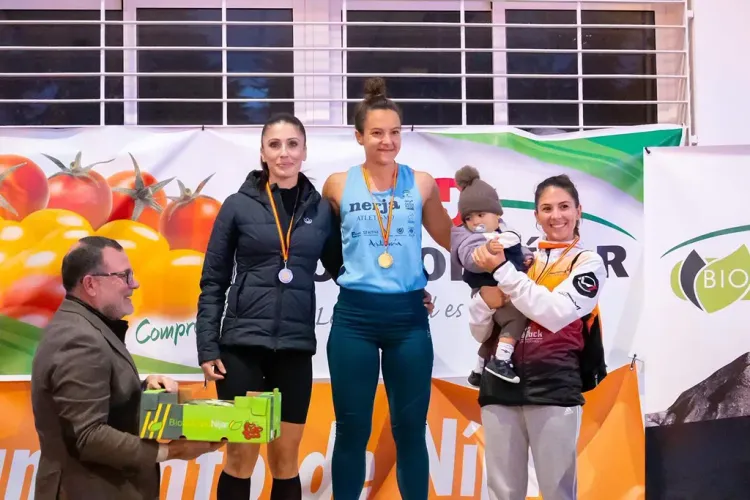Unos 200 corredores se han dado cita en la San Silvestre Comarca de Níjar